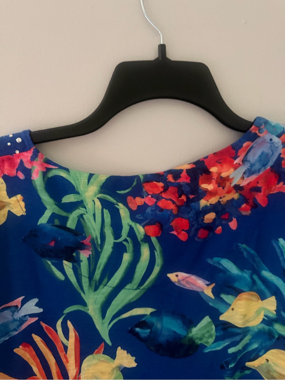 Alfred Dunner Royal Blue Tropical Fish  Reef Embellished Top Size 1X - Picture 11 of 12